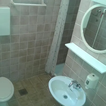Lana Apartment *